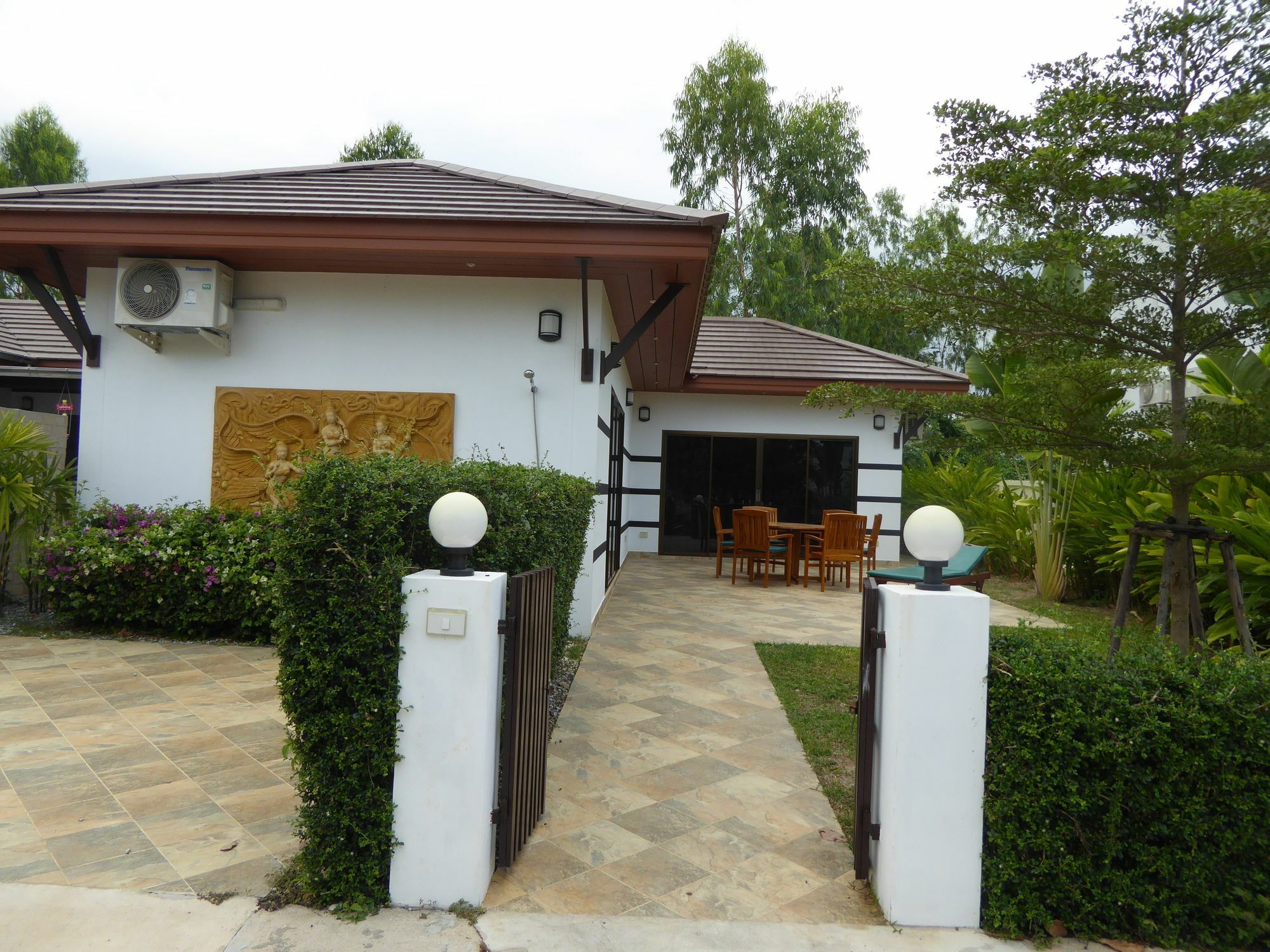 Tropicana Beach Villa At Vip Resort บ้านเพ ภายนอก รูปภาพ