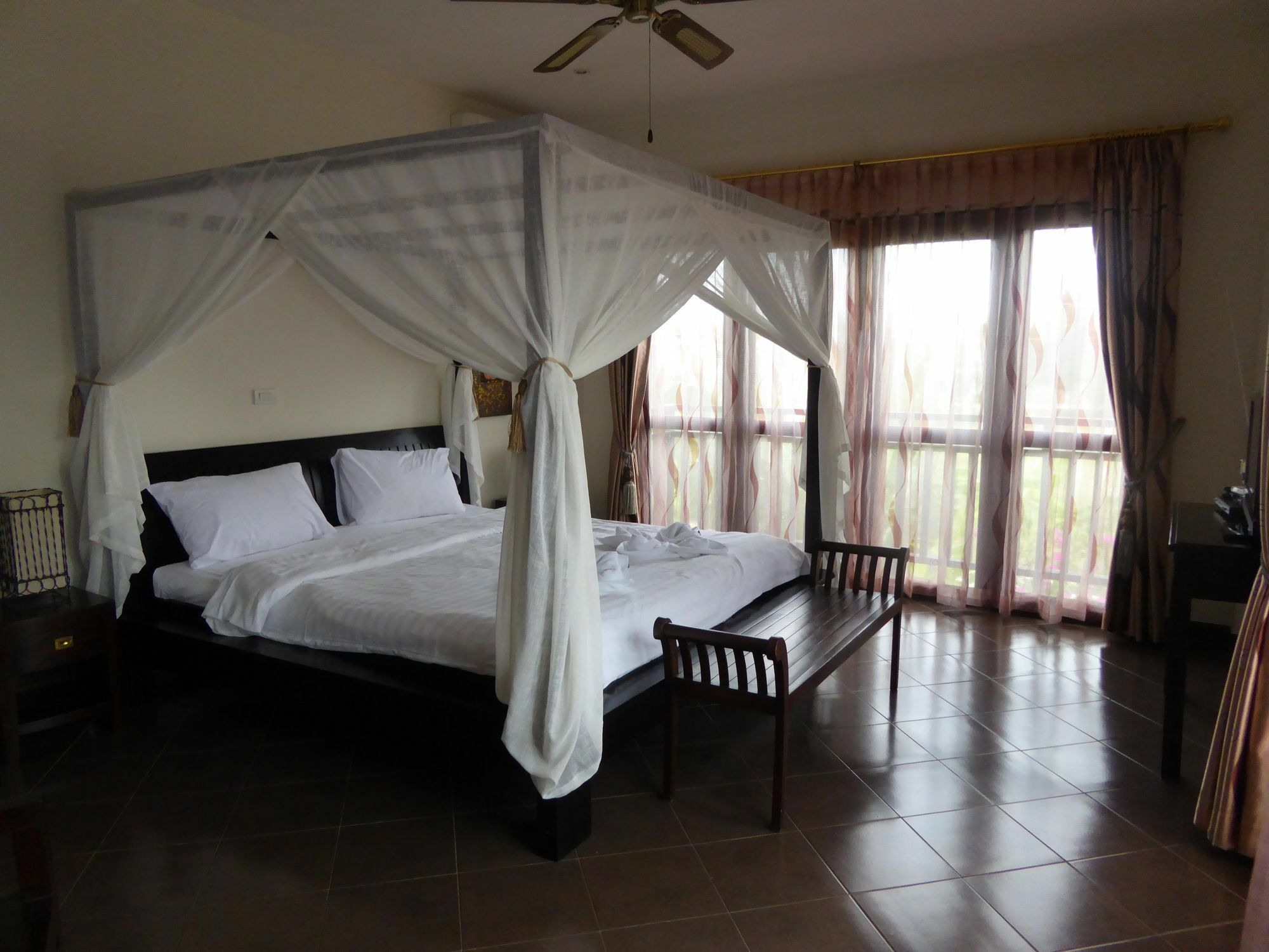 Tropicana Beach Villa At Vip Resort บ้านเพ ภายนอก รูปภาพ