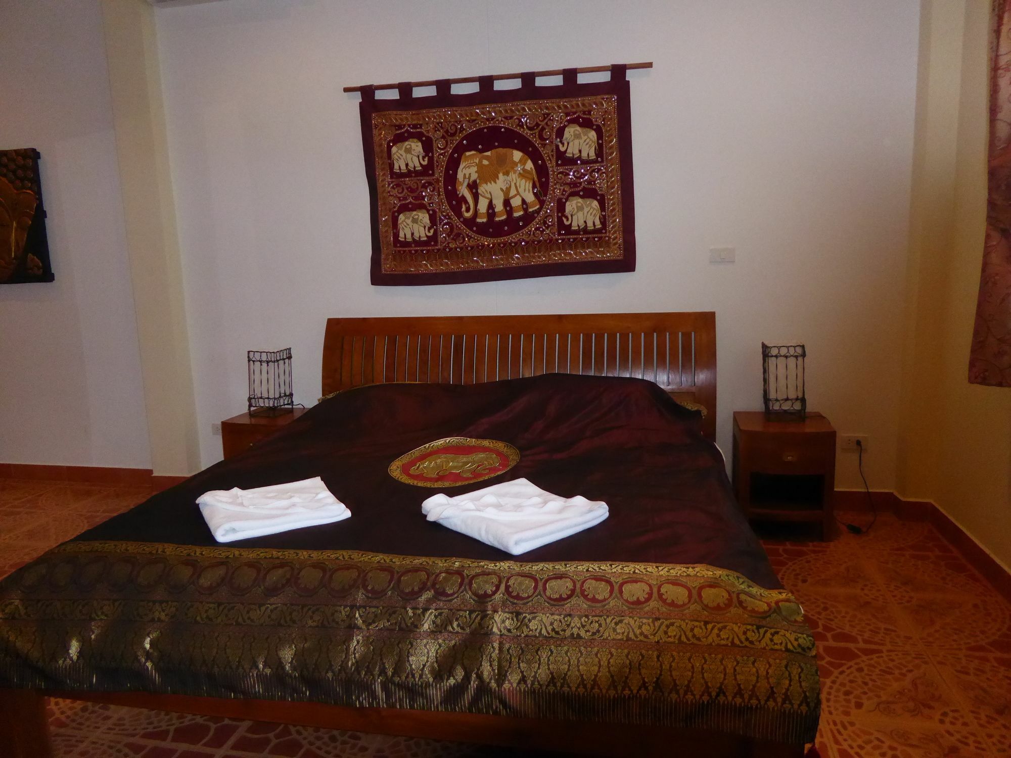 Tropicana Beach Villa At Vip Resort บ้านเพ ภายนอก รูปภาพ