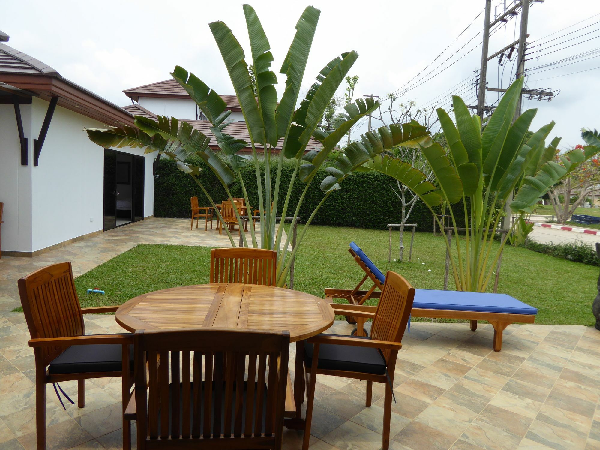 Tropicana Beach Villa At Vip Resort บ้านเพ ภายนอก รูปภาพ